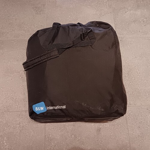 Square wheel bag