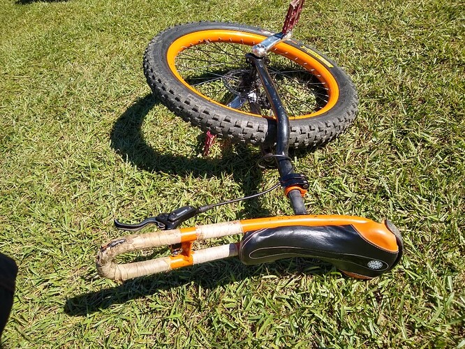 handlesaddle2