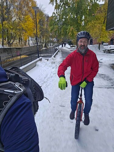 2Iu7kdsEyvQ56LLU_DzmxJGEc99WkY-tTUpjL_SmeVI-1536x2048