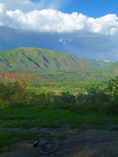 low res 29er and red mtn2013-06-06.JPG