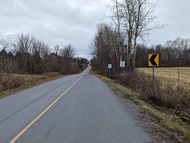 PXL_20221111_210721672