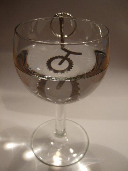 Einrad im Glas.jpg